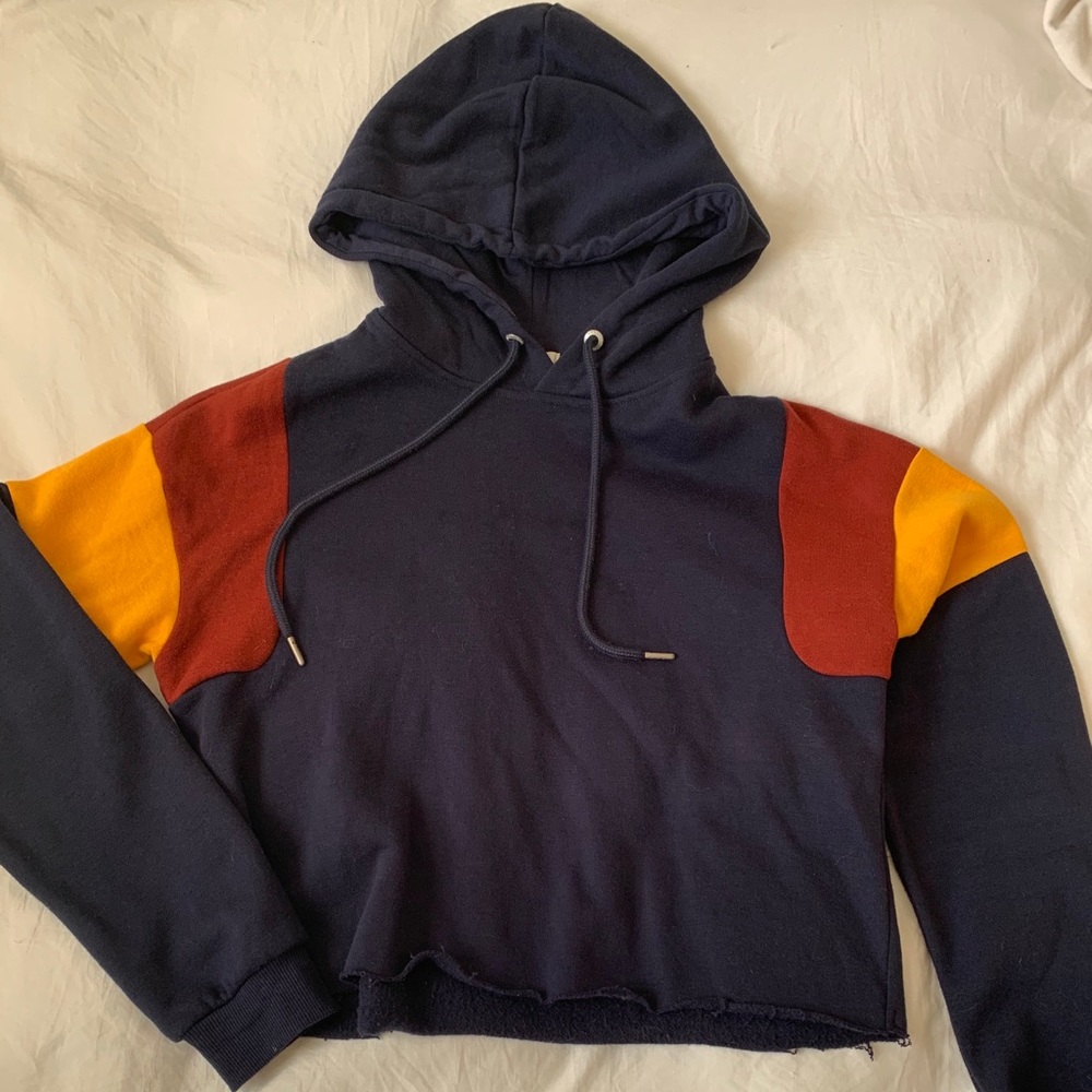 Garage cropped hoodie